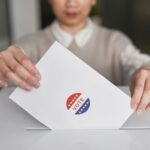 Early Voting Commences in U.S. Midterm Elections with Potential Congressional Implications