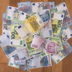 Global Bond Sell-Off Deepens as Oil Prices Surpass $100