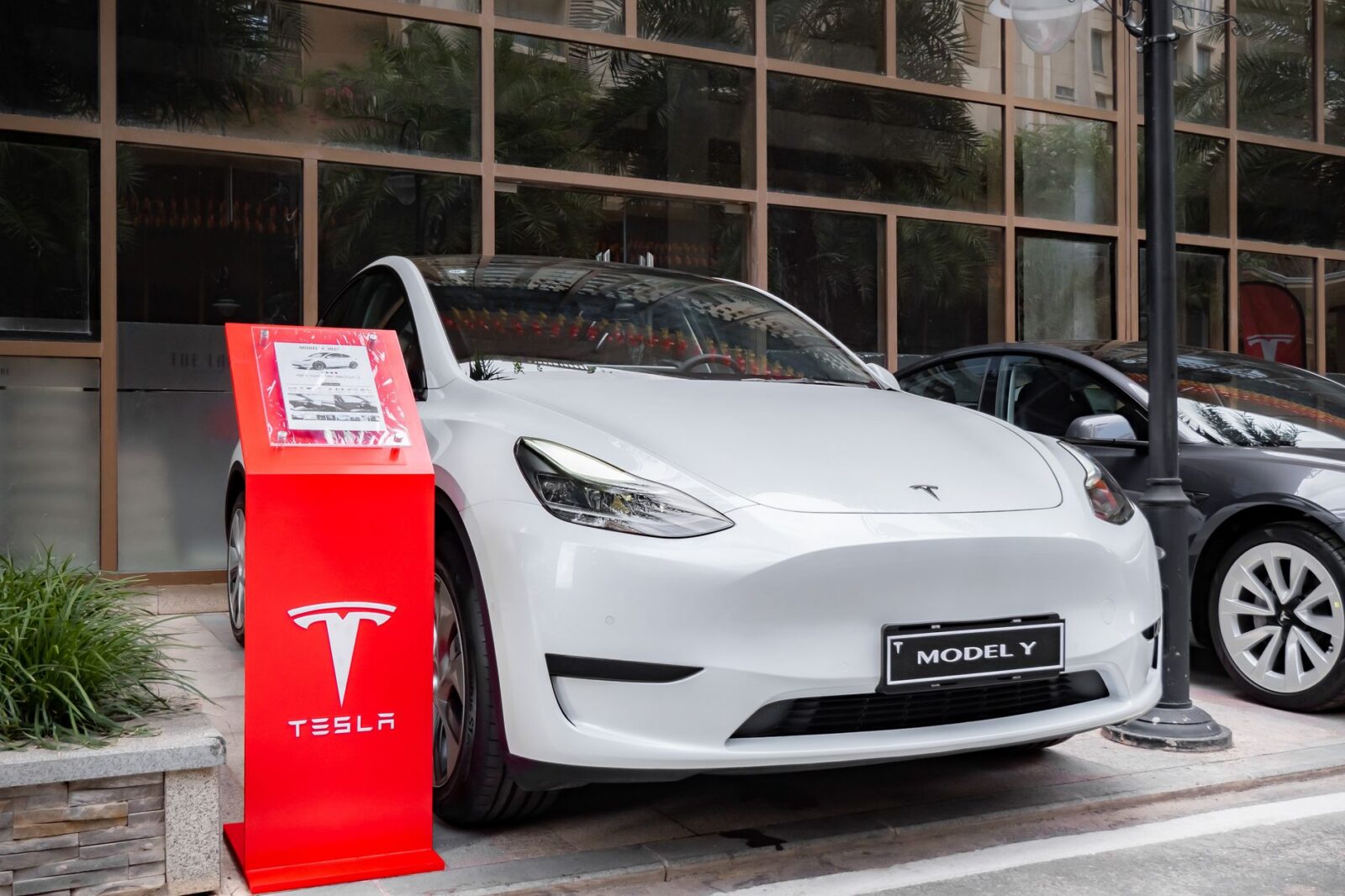 Tesla's Technological Advancements Propel It Ahead in the EV Race