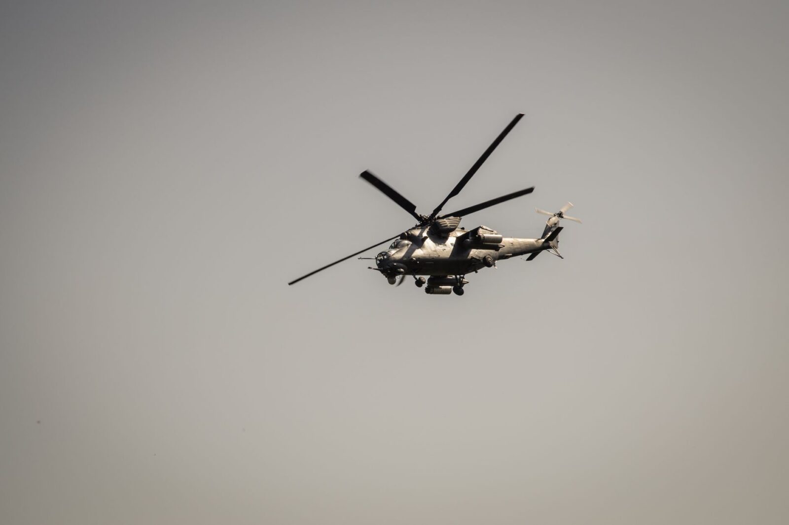Israeli Airstrike on Gaza City Apartment Complex Results in Multiple Casualties