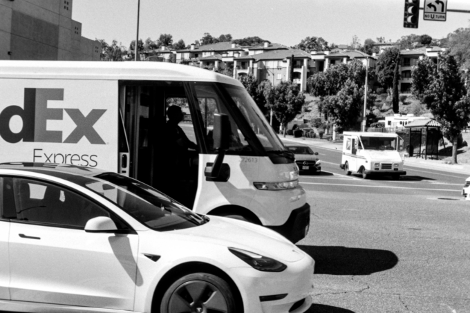 Tesla Surpasses Q3 Delivery Expectations Amidst Growing Competition from BYD