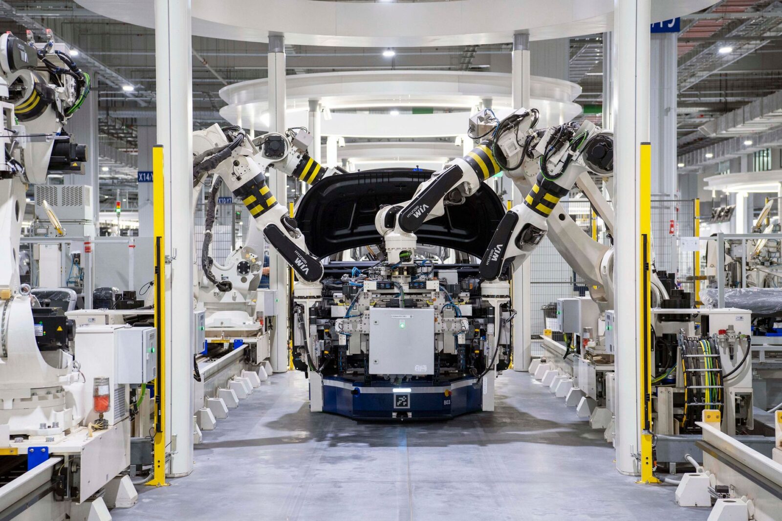 Tesla Begins Production of Optimus Robots in Fremont, Targeting 20,000 Units Weekly