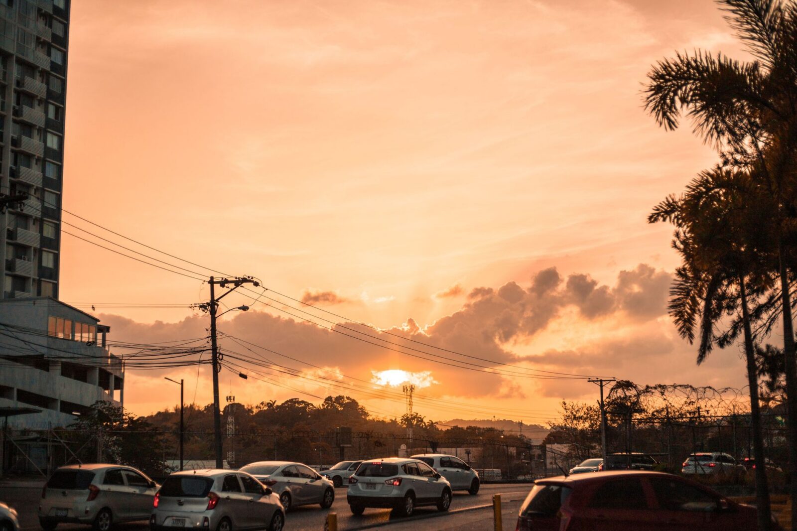 Powerful Earthquakes Strike Southern Panama, Prompting Evacuations and Government Response