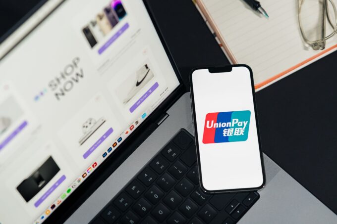 Critical Web Security Flaws Emerge, Prompting Urgent Responses from Tech Giants