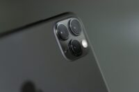 Apple Confirms Cellular Issues with iPhone 18 Pro Max, Hardware Replacement Required