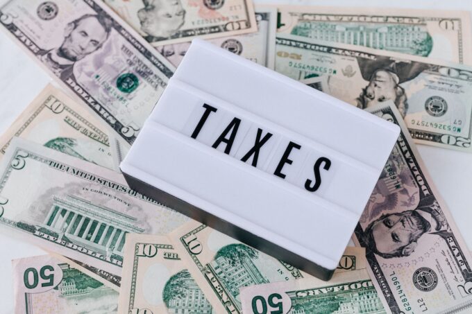 Meta Strikes Deal to Retain Zuckerberg in California Amid Wealth Tax Concerns